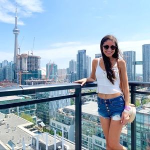 Meet your Posher, Brittany